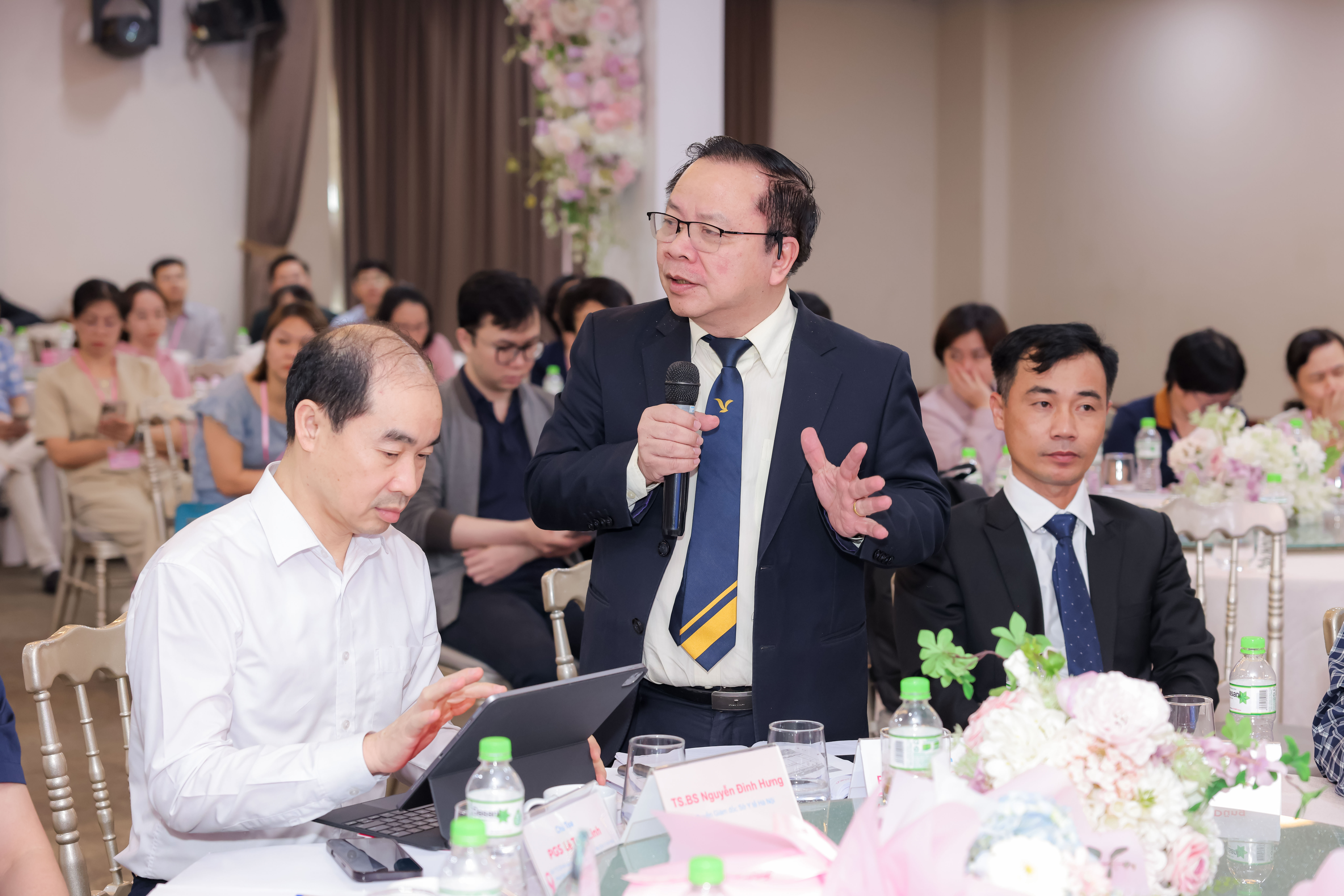 HỘI THẢO KHOA HỌC  ĐỔI MỚI TRONG CHẨN ĐOÁN VÀ ĐIỀU TRỊ UNG THƯ VÚ 